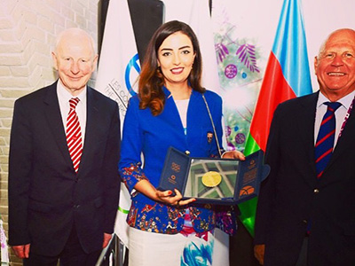 BAKU 2015 CHEFS DE MISSION AWARDED COMMEMORATIVE EOC MEDALS